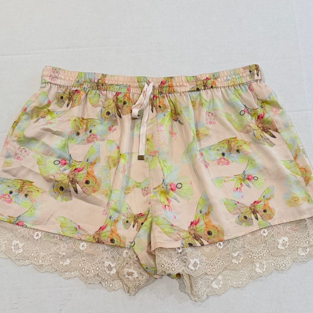 Raspodia Butterfly Print Lace Trim Shorts - Pastel Pink